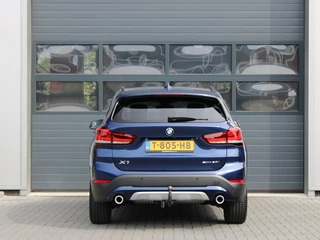 BMW X1 BMW X1 sDrive20i High Executive Edition | Trekhaak | Head-up | - afbeelding nr 4