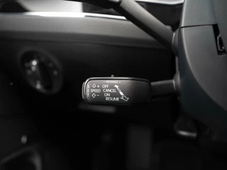 Škoda Superb Skoda Superb Combi 1.4 TSI iV 218pk Laurin & Klement | Leder | Travel Assist | 360 Camera | Stoelventilatie - afbeelding nr 18