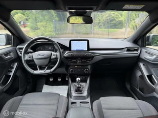 Ford Focus Ford Focus 1.0 EcoBoost ST Line | Carplay | PDC | - afbeelding nr 3