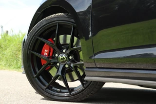Volkswagen Golf Volkswagen Golf 7.5 GTI Performance / Vol Opties! / 245PK! / DSG / ACC / Pano / DynAudio / Virtual Cockpit / Navi / 19
