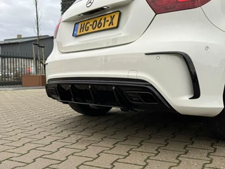 Mercedes-Benz A-Klasse Mercedes A180 AMG Night | Pano | H&K | Keyless | Memory etc - afbeelding nr 32