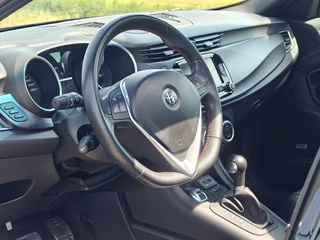 Alfa Romeo Giulietta Alfa Romeo Giulietta 1.750 Turbo Veloce | Panoramadak | Leder | NAP - afbeelding nr 2