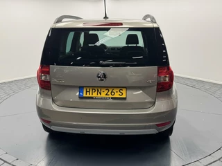 Škoda Yeti Skoda Yeti 1.2 TSi Elegance Automaat-Trekhaak-Navigatie-Panoramadak-Cr.contr-Clima-Camera-Parkeersensoren-Lm17''velgen-Bluetooth - afbeelding nr 30