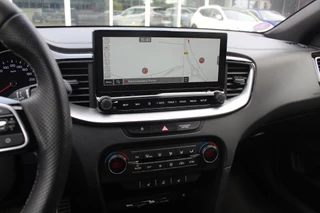 Kia Ceed Sportswagon Kia Ceed Sportswagon 1.5 T-GDi GT-Line / Camera / Apple CarPlay / Keyless / 17'' / Stuurverwarming / Getint glas / DAB / Stoelverwarming - afbeelding nr 19
