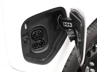 Volkswagen ID. Buzz Cargo Volkswagen ID. Buzz Cargo 77 kWh 204pk Trekhaak 3zits LED Cruise control Navigatie/ Apple Carplay Achterklep - afbeelding nr 13