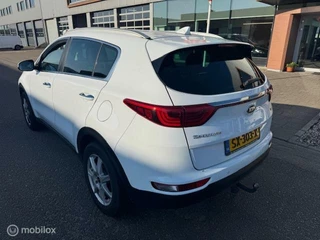 Kia Sportage Kia Sportage 1.6 GDI DynamicLine  Trekhaak , Navigatie , Achteruit rij Camera / Climate - & Cruise Controle / dealer onderhouden - afbeelding nr 3
