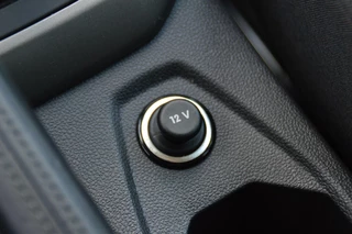 Volkswagen Polo Volkswagen Polo 1.0 TSI Highline Business R - afbeelding nr 54