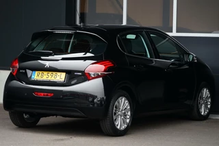Peugeot 208 Peugeot 208 1.2 PureTech Blue Lease Executive, CarPlay, PDC - afbeelding nr 22
