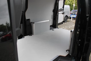 Peugeot e-Expert Peugeot e-Expert LONG (L3) 136PK 75 kWh 3-FASE | SCHUIFDEUREN LINKS EN RECHTS | NAVIGATIE 10