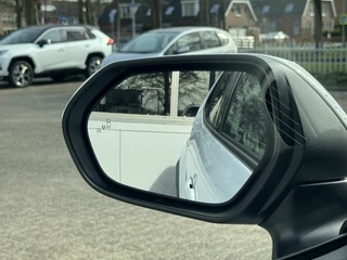 Toyota Yaris Cross Parkeersensoren V+A, Dodehoeksensor, Navigatie , All-in Rijklaarprijs - afbeelding nr 6