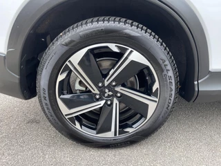 Mitsubishi Eclipse Cross Mitsubishi Eclipse Cross 2.4 PHEV Plug-in Hybride Intense+ Navigatie Camera Trekhaak - afbeelding nr 16