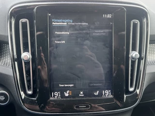 Volvo XC40 Navigatie Trekhaak Panoramadak Leder Elek stoelen Standkachel 360 Camera Intellisafe Carplay NL Auto Vol - afbeelding nr 21