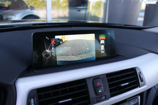 BMW 3 Serie ➡️ BMW 3-serie 320i F30 Centennial High Executive Sedan Facelift | 184 pk | NL auto | 2e eigenaar | 4 cilinder | LED | Leer | Navi | Camera | Sporstuur | Cruise control | Climate control - afbeelding nr 22