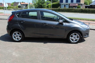Ford Fiesta Ford Fiesta 1.0 Style Ultimate , 82pk Airco , Cruise control , Parkeersensoren V+A , Navigatie Bleutooth , LM velgen , LED dagrijverlichting - afbeelding nr 35