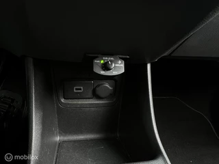 Opel KARL Opel KARL 1.0 ecoFLEX Innovation / Navigatie / Cruise / Pdc - afbeelding nr 20