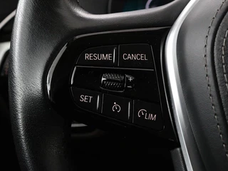 BMW 5 Serie BMW 5-serie 530e xDrive High Executive | Luxury Line |  Panoramadak | Nappaleder | Stoelventilatie | Head-Up | Carplay | Live Cockpit | Adaptive LED | Stoelverwarming | Navigatie | PHEV - afbeelding nr 17