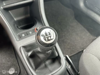 Volkswagen up! Volkswagen Up! 1.0 move up! BlueMotion 5 deurs Airco! Nette auto! CNG! - afbeelding nr 13