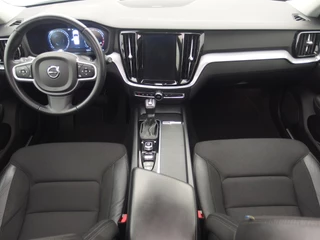 Volvo V60 PANORAMADAK / FULL LED / CARPLAY / HARMAN-KARDON / CAMERA / DAB+ / NL-AUTO - afbeelding nr 24