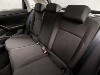 Volkswagen Polo Volkswagen Polo 1.0 Sportline (APPLE CARPLAY, CRUISE, ARMSTEUN, SPORTSTOELEN, ELEK PAKKET, LED ACHTERLICHTEN, NIEUWE APK, NIEUWSTAAT) - afbeelding nr 14