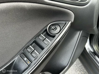 Ford Focus Ford Focus Wagon 1.0 Titanium Edition Navi PDC Clima NAP Netjes! - afbeelding nr 23