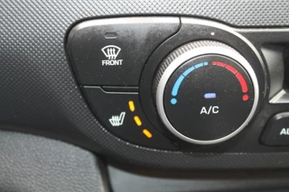 Hyundai i10 Hyundai i10 1.0I PREMIUM CLIMA NAVI STOELVERWARMING TREKHAAK - afbeelding nr 12
