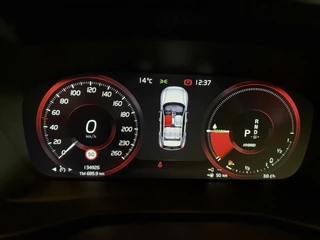 Volvo XC40 Volvo XC40 1.5 T5 Twin Engine R-Design PANO 360 leder hybrid - afbeelding nr 20
