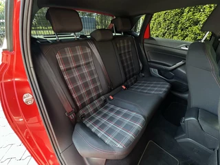 Volkswagen Polo Volkswagen Polo 2.0 TSI GTI, NIEUW MODEL, NAVI, AIRCO, CARPLAY, STOELVERWARMING, PARKEERSENSOREN VOOR/ACHTER, LICHTMETAAL 17