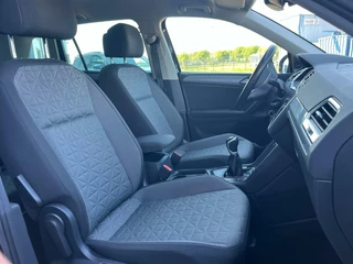 Volkswagen Tiguan Volkswagen Tiguan 1.5 TSI Life Adaptive Cruise Stuurwielverwarming CarPlay Navi Cruise Climate - afbeelding nr 18
