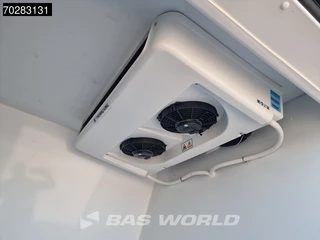 Iveco Daily Iveco Daily 35S16 SCHADE/DAMAGE! Koelwagen Vriezer Automaat Thermo King V-300 MAX Airco Cruise Parkeersensoren Kühl Kühler Koel Koeler Kühlwagen Frigo 9m3 Airco - afbeelding nr 9