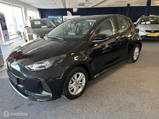 Mazda 2 Hybrid 1.5 center line