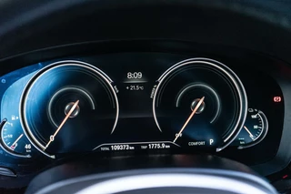 BMW 5 Serie BMW 5-serie 530e High Executive M-Sport 360 / HUD / B&W - afbeelding nr 14