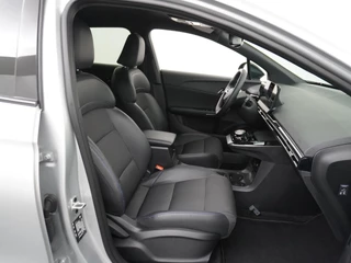 MG 4 MG 4 Luxury 64 kWh COMPLETE AUTO | LONG RANGE! | RIJKLAAR INCL. 12 MND. BOVAGGARANTIE - afbeelding nr 39