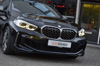 BMW 1 Serie BMW 1-serie M135i xDrive High Executive Pano Ambiance - afbeelding nr 38