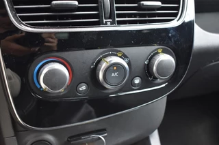 Renault Clio Renault Clio ESTATE 0.9 TCE ZEN / NL AUTO / NAVI / PDC / TREKHAAK - afbeelding nr 24