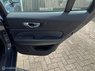 Volvo V60 Volvo V60 B3 Mild Hybrid Essential|Trekhaak|Parkeercamera|Stoel-Stuur verwarming|Parkeersensoren - afbeelding nr 50