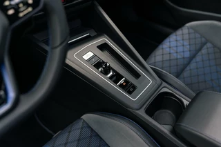 Volkswagen Golf Volkswagen Golf 2.0 TSI R 4Motion Performance Akrapovic HK - afbeelding nr 21