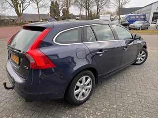 Volvo V60 Volvo V60 1.6 T3 Momentum Automaat|NL Auto|Clima|Cruise|Navi|Trekhaak|NAP - afbeelding nr 4