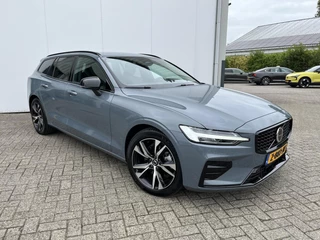 Volvo V60 Volvo V60 2.0 B4 Plus Dark|ACC|Blis|Stoel/stuurverw.|trekh.|PAS V/A| - afbeelding nr 2
