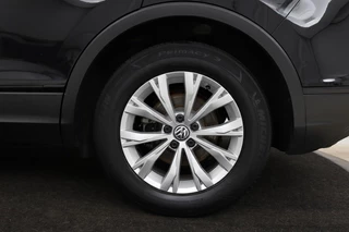 Volkswagen Tiguan Volkswagen Tiguan 1.4 TSI Connected Series | Trekhaak | Carplay |  Camera | Navigatie | Climate control | Park Assist | Climate control - afbeelding nr 26