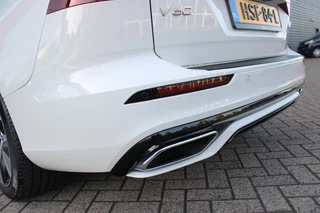 Volvo V60 Volvo V60 2.0 T6 340PK RECHARGE AWD R-DESIGN **NIEUWSTAAT!** | ELEKTRISCH BEDIENBARE VOORSTOELEN MET GEHEUGEN OP BESTUURDERSSTOEL | 18