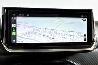 Peugeot 2008 Peugeot 2008 1.2 PureTech 130 PK GT - Automaat | Dig. Cockpit | Adapt. Cruise | Elek. stoel | Stoelverw. | PDC | Camera | NAV + App. Connect | ECC | LM 17