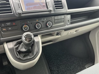 Volkswagen Transporter Volkswagen Transporter 2.0 TDI 150pk L2H1 Highline Trekhaak/20