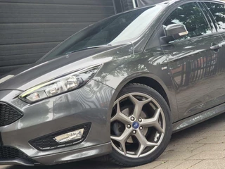 Ford Focus Ford Focus 1.0 ST-Line/1e Eig/Deal Ond/Camera/125PK/18''/Vol - afbeelding nr 21