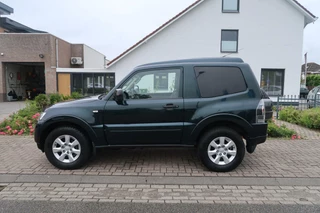Mitsubishi Pajero Mitsubishi Pajero 3.2 DI-D 4X4|AUTOMAAT|TREKHAAK|NAVIGATIE| - afbeelding nr 2