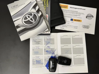 Toyota C-HR Toyota C-HR 1.8 Hybrid Dynamic Adaptive Cruise control Climate control Achteruitrijcamera Parkeersensoren Navigatie - afbeelding nr 10