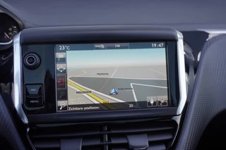 Peugeot 208 Peugeot 208 1.2 PureTech GT-line / 1e eig. / Pano / Trekhaak / Navi / Clima / Carplay / DAB+ - afbeelding nr 23
