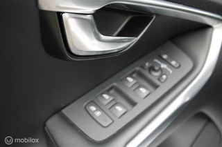 Volvo V40 Volvo V40 2.0 T2 R-Design/Navi/Tel/Pdc/Trekhaak/ - afbeelding nr 17