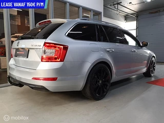 Škoda Octavia Skoda Octavia Combi 1.8 TSI DSG RS XENON CRUISE NAVI STOELVERW PDC DCC - afbeelding nr 2
