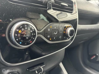 Renault Clio Renault Clio 1.2 GT INITIALE|LEDER|CAMERA|STOELVERWARMING - afbeelding nr 16