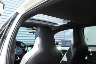 Volkswagen up! Volkswagen up! 1.0 75pk high up! NL-Auto NAP Panoramadak Fender Airco Carplay Stoelverwarming CPV El. Ramen - afbeelding nr 21